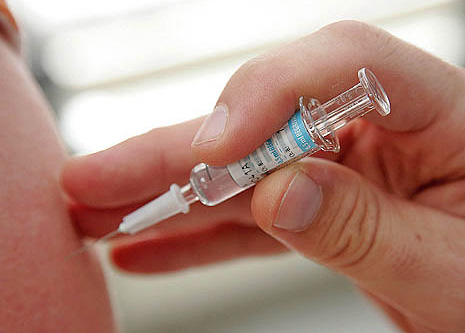 Сегодня существует несколько видов вакцин от герпеса, однако их эффективность до конца еще не изучена Сегодня существует несколько видов вакцин от герпеса, однако их эффективность до конца еще не изучена