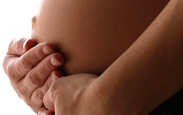 В ряде случаев заболевание беременной женщины герпесом может представлять угрозу для плода... В ряде случаев заболевание беременной женщины герпесом может представлять угрозу для плода...